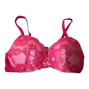 Victoria’s Secret Body Bra Size 32C Pink Floral Lace Underwire Push Up